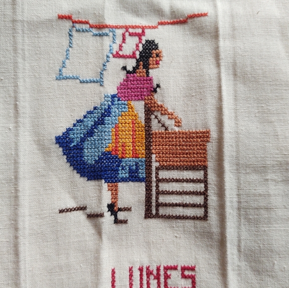 Day of the Week Lunes MONDAY Tea Towel en Español Cross Stitch Hanging Laundry - Picture 2 of 4